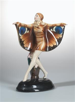 Josef Lorenzl, “Gefangener Vogel” (The Captive Bird, Niddy Impekoven) on an oval plinth, designed in c. 1922, executed by Wiener Manufaktur Friedrich Goldscheider, by c. 1941 - Jugendstil e arte applicata del XX secolo