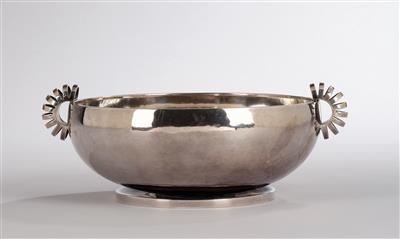 Karl Gustav Hansen (Denmark 1914–2002), a silver bowl with two handles, designed in 1932, executed by Hans Hansen, Kolding, Denmark, 1932 - Secese a umění 20. století