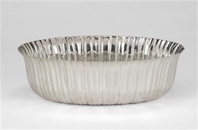 Philipp Häusler (Austria 1887–1966), a large oval silver bowl, Wiener Werkstätte, c. 1923 - Jugendstil e arte applicata del XX secolo