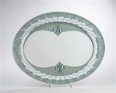 Rudolf Hentschel, a large roast platter from the “wing pattern” service, model: “T-smooth”, work design: 1900/01, pattern designed in 1901, executed by Meissen State Porcelain Factory, by 1980 - Jugendstil and 20th Century Arts and Crafts