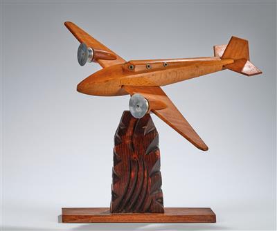 Flugzeug, Entwurf: um 1930 - Jugendstil und angewandte Kunst des 20. Jahrhunderts