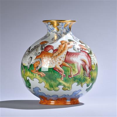 Franz von Zülow (1883 Vienna 1963), a vase with horse décor, designed in c. 1925, executed by Vienna Porcelain Factory Augarten, after 1945 - Jugendstil e arte applicata del XX secolo