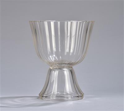 Hohe Fußvase, Josef Hoffmann zugeschrieben, wohl Meyr's Neffe, Adolf, um 1917 - Jugendstil und angewandte Kunst des 20. Jahrhunderts