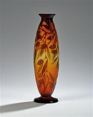 A vase with olives, Emile Gallé, Nancy, c. 1910 - Jugendstil e arte applicata del XX secolo