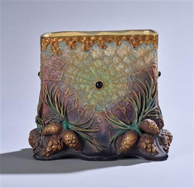 Vase: "Motif of Pine Trees", wohl Paul Dachsel, Firma Riessner, Stellmacher  &  Kessel, Turn-Teplitz, bis 1945 - Jugendstil und angewandte Kunst des 20. Jahrhunderts