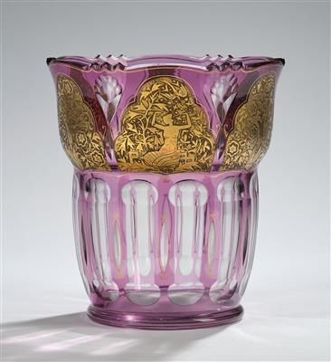 Vase, Variante der "Oroplastik" mit sechs vergoldeten Szenen, Johann Oertel  &  Co., Glasraffinerie Haida, Form und Dekor: um 1930 - Jugendstil und angewandte Kunst des 20. Jahrhunderts