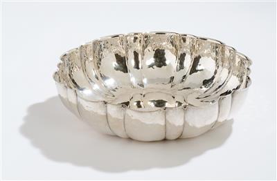 Josef Hoffmann, a silver bowl, designed in 1935, executed by Alexander Sturm, Vienna - Secese a umění 20. století