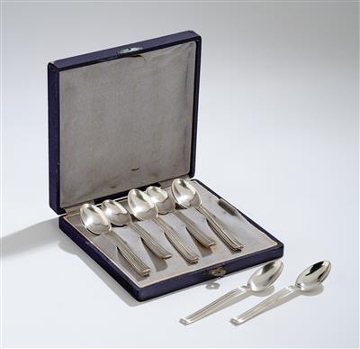 Otto Prutscher, twelve “Imperial” coffee spoons, designed in c. 1920, executed by J. C. Klinkosch, Vienna, as of May 1922, in a box - Jugendstil and 20th Century Arts and Crafts