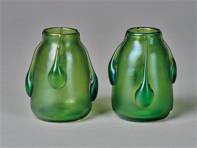 A pair of vases with applied drops, Johann Lötz Witwe, Klostermühle, c. 1901 - Secese a umění 20. století