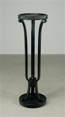 A flower and sculpture stand, in the manner of Otto Prutscher, model number: 9662, designed in c. 1914, executed by Gebrüder Thonet, Vienna - Jugendstil e arte applicata del XX secolo