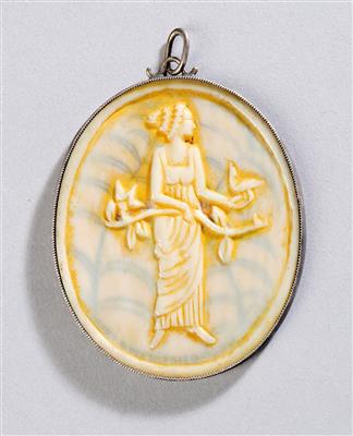 Mitzi Friedmann-Otten, (1884-1932), an ivory and silver pendant, c. 1920/25 - Secese a umění 20. století