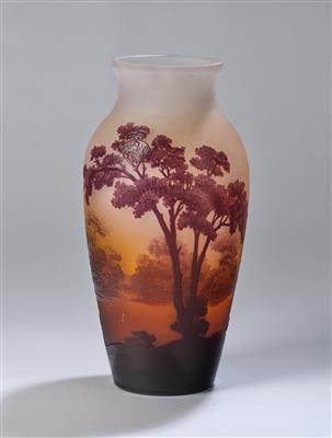 Vase mit Wald- und Seelandschaft, Emile Gallé, Nancy, um 1906-14 - Jugendstil und angewandte Kunst des 20. Jahrhunderts