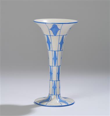 Michael Powolny, a vase, model number: 221, model: c. 1909, executed by Wiener Keramik, by 1912 - Secese a umění 20. století