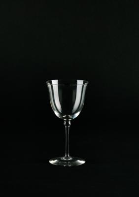 Eight wine glasses, attributed to Josef Hoffmann, J. & L. Lobmeyr, Vienna - From the Schedlmayer Collection- Art Nouveau and 20th Century Applied Arts
