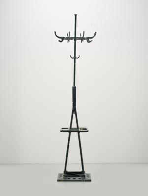 Adolf Loos, a clothes stand, model number: 1175, designed for Café Capua, Vienna, before 1913, executed by August Kitschelt's Söhne, Vienna - Secese a umění 20. století