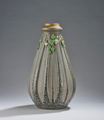 A monumental vase with motif of leafy trees, model number 2023, decorated by Paul Dachsel, decoration number 7, decoration designed in 1908/09, executed by Kunstkeramik Paul Dachsel, Turn-Teplitz, 1908/09 - Secese a umění 20. století