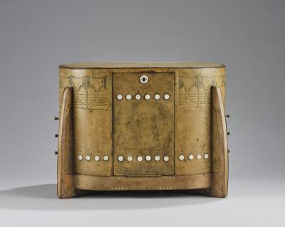 Otto Prutscher, a leather casket (jewellery box), Vienna, c. 1900/1901 - Jugendstil e arte applicata del XX secolo
