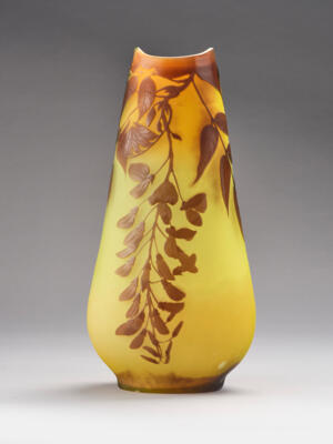Hohe Vase "Glycines", Emile Gallé, Nancy, um 1920 - Jugendstil & Angewandte Kunst des 20. Jahrhunderts