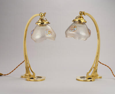 Paar Tischlampen mit Lampenschirmen, Dekor: Nautilus, von Johann Lötz Witwe, Klostermühle, um 1903 - Jugendstil & Angewandte Kunst des 20. Jahrhunderts