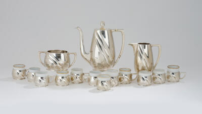 A silver coffee service in Art Déco style (15 pieces), Vienna, by May 1922 - Jugendstil e arte applicata del XX secolo