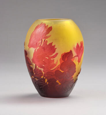 Vase "Cyclamens", Emile Gallé, Nancy, um 1920 - Jugendstil & Angewandte Kunst des 20. Jahrhunderts
