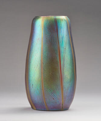 A vase, Johann Lötz Witwe, Klostermühle, c. 1906 - Jugendstil e arte applicata del XX secolo