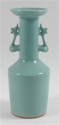 Vase mit Seladonglasur, - Antiques