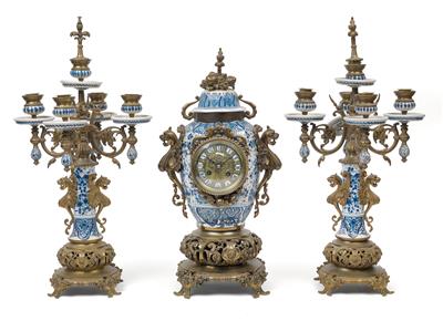 Historismus Kamingarnitur mit Delfter Keramik - Antiquitäten - Schwerpunkt Uhren