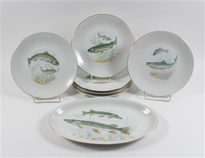 6 Fischteller, 1 ovale Platte, - Antiquitäten