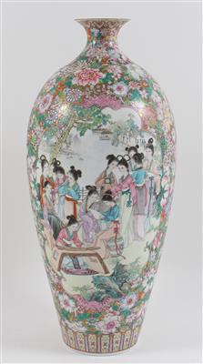 Famille rose Mille Fleurs Vase, - Antiquitäten