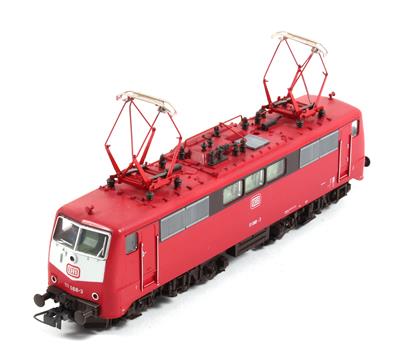 Roco H0 43412 E-Lok der DB, BR 111 und 3 Stk. Schnellzugwagen, - Starožitnosti