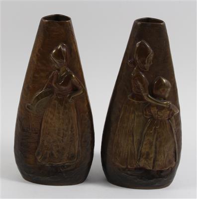 Peter Teresczcuk(1875-1963), Vasenpaar mit holländischen Mädchen, - Antiquitäten
