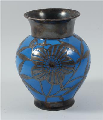 Vase mit galvanischer Silberauflage, - Antiquariato