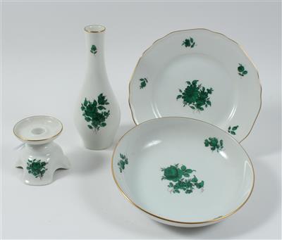 6 Brotteller, 1 Schale, 1 Vase, 1 Kerzenständer - Antiquariato