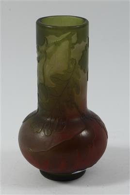 Vase mit Eichenlaub, - Antiquariato