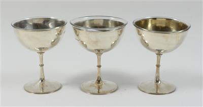 3 Sheffielder Silber Eisschalen mit Glaseinsatz, - Summer-auction