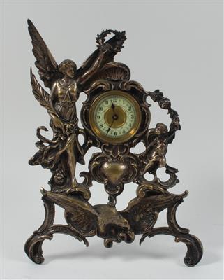 Französische Historismus Bronzetischuhr - Letní aukce
