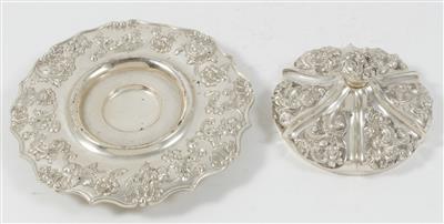 Wiener Silber Unterteller und Deckel für Glaspokal, - Sommerauktion - Antiquitäten
