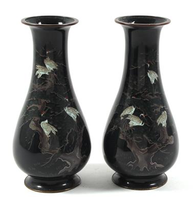 1 Paar Cloisonné-Vasen, - Sommerauktion - Antiquitäten