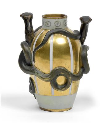 Vase mit 2 Schlangenhenkeln, - Sommerauktion - Antiquitäten