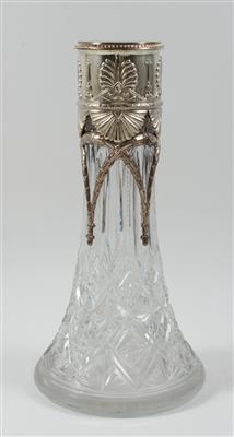 Vase mit Metall versilberter Montierung, - Summer-auction
