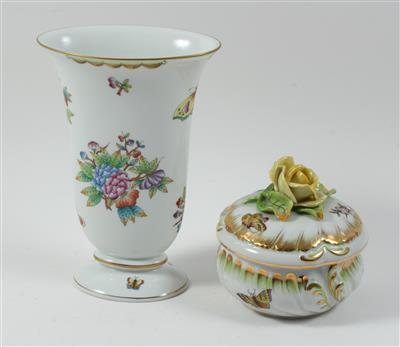 1 Vase und 1 Dose mit Deckel, - Antiquitäten