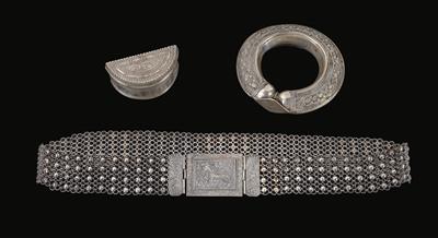 Konvolut (3 Stücke): Drei Silber-Objekte aus Indien (Arabien, Ostafrika), aus Thailand und Burma. - Tribal Art
