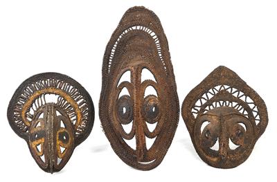 Konvolut (3 Stücke): Neuguinea, Maprik-Hügel, Abelam, Wosera: Drei geflochtene Yams-Masken. - Tribal Art