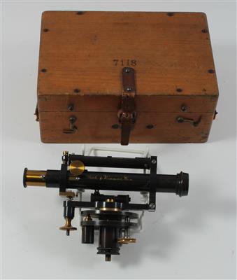 Kleines Nivellierinstrument von Starke  &  Kammerer - Antiquariato
