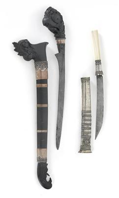Konvolut (2 Stücke): Zwei Messer; Batak, Sumatra und Burma: - Tribal Art
