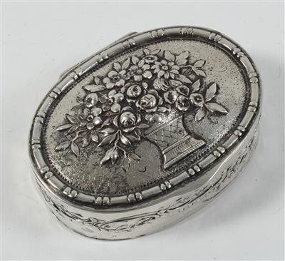 Deutsche Silber Deckeldose mit Innenvergoldung, - Antiquitäten "Unter dem Weihnachtsbaum"
