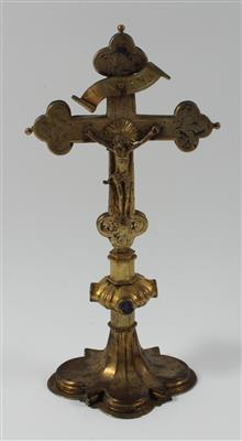 Kreuz mit Corpus Christi auf Sockel, - Antiquitäten