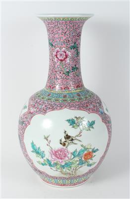 Famille rose Vase, - Antiques