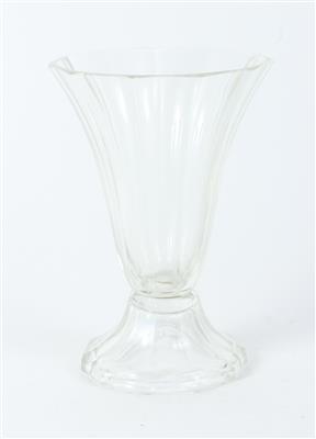 Böhmische Vase, - Antiquitäten